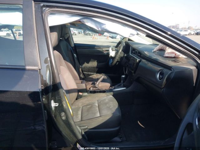 2018 TOYOTA COROLLA 5YFBURHEXJP758646 Photo 4