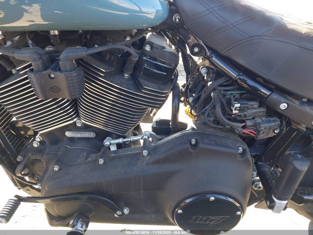 Harley-Davidson FXLRS 2024 1HD1YWZ2XRB018851 Image 17