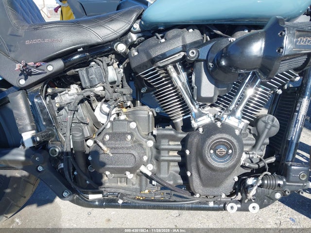 Harley-Davidson FXLRS 2024 1HD1YWZ2XRB018851 Image 18