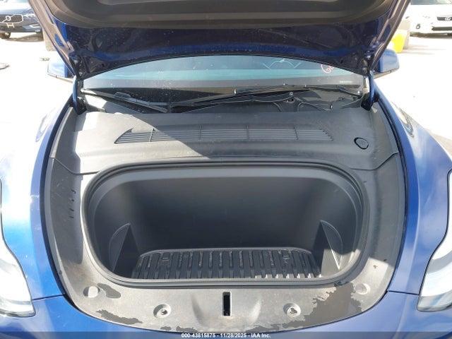 2023 TESLA MODEL Y 7SAYGDEE9PA076287 Photo 9