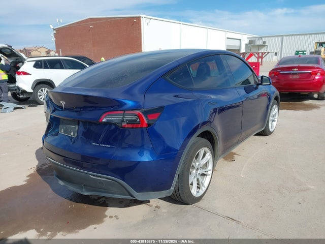 2023 TESLA MODEL Y 7SAYGDEE9PA076287 Photo 3