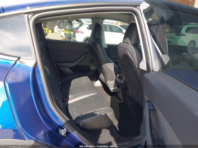 2023 TESLA MODEL Y 7SAYGDEE9PA076287 Photo 7