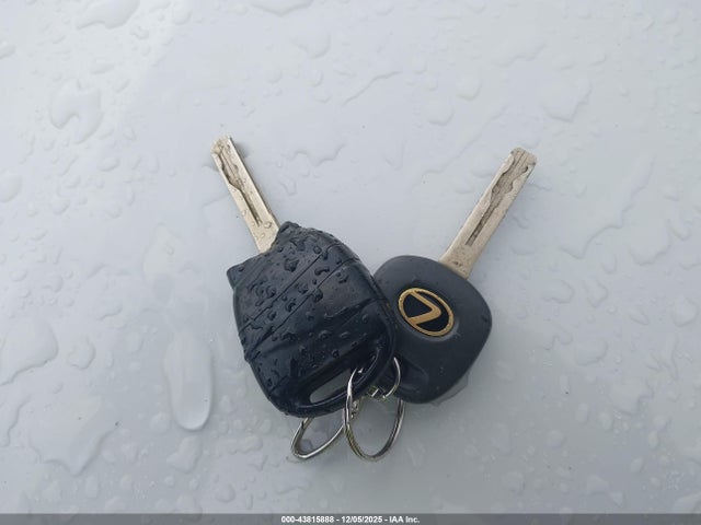 43815888 :رقم المزاد ، JTJGA31U540007611 vin ، 2004 Lexus 330rx مزاد بيع