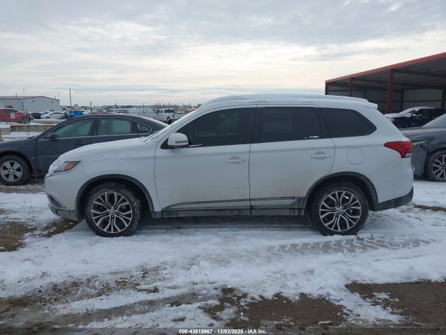 JA4AZ3A3XGZ005453 Mitsubishi Outlander Es/se/sel