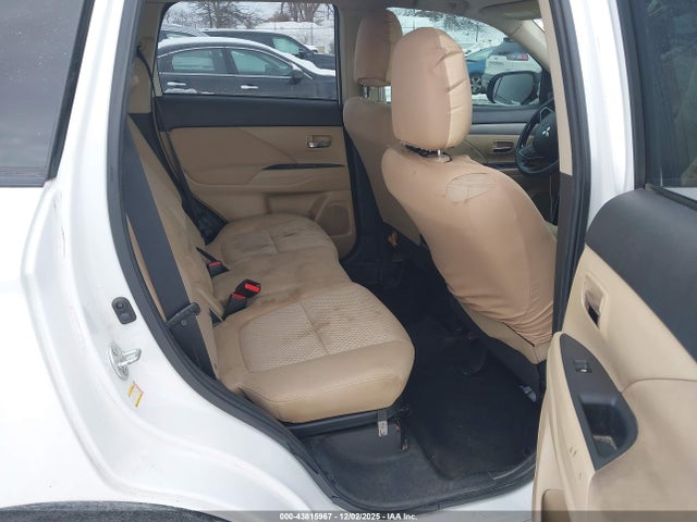 2016 MITSUBISHI OUTLANDER JA4AZ3A3XGZ005453 Photo 7