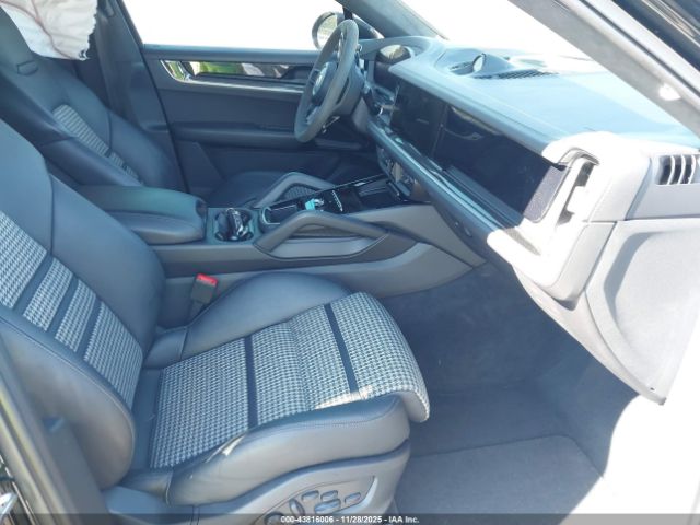 2024 PORSCHE CAYENNE COUPE WP1BA2AY6RDA52436 Photo 4