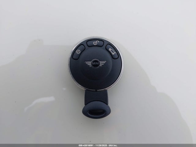 2012 MINI COOPER WMWSU3C54CT260469 Photo 10