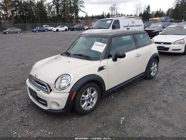 2012 MINI COOPER WMWSU3C54CT260469 Photo 1