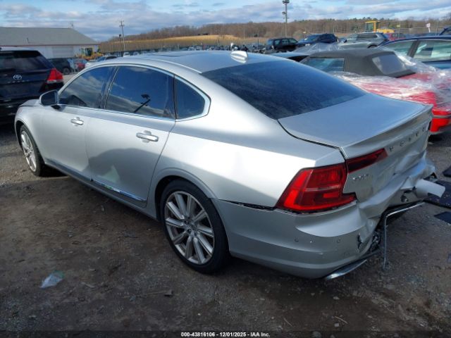 2018 VOLVO S90 LVY992ML3JP021326 Photo 2