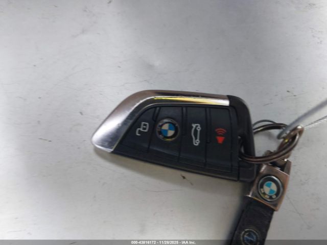 2022 BMW 3 SERIES 3MW5P7J00N8C65682 Photo 10