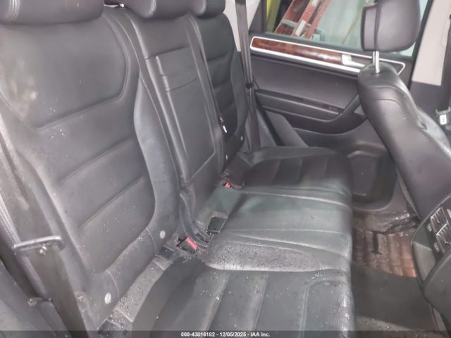 2012 VOLKSWAGEN TOUAREG WVGEK9BP2CD009757 Photo 7