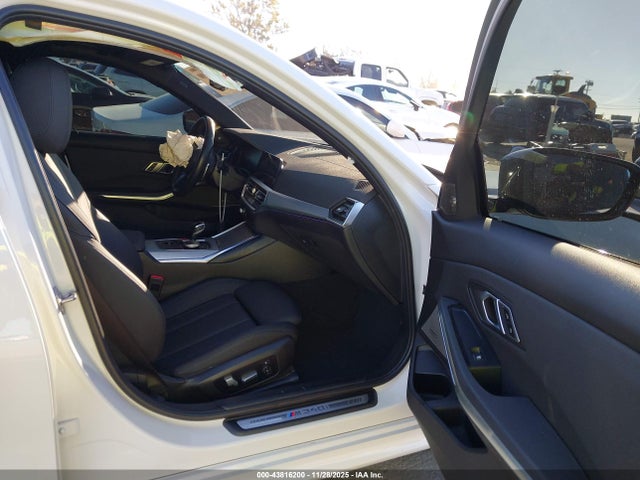 2021 BMW 3 SERIES 3MW5U7J05M8B60868 Photo 4