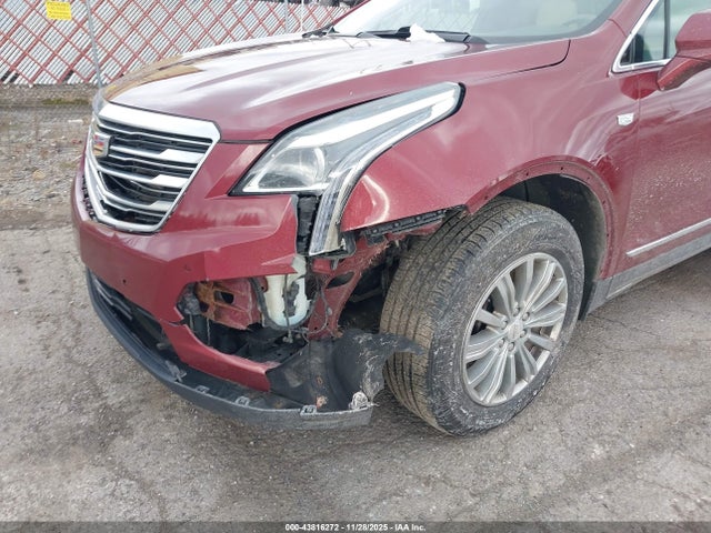 2017 CADILLAC XT5 1GYKNDRS0HZ257988 Photo 5
