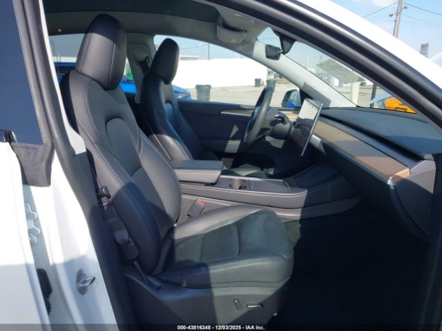 2023 TESLA MODEL Y 7SAYGDEE3PA159486 Photo 4