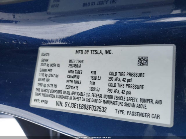 2025 TESLA MODEL 3 5YJ3E1EB0SF032532 Photo 8