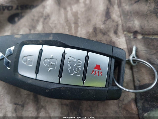 2023 MITSUBISHI OUTLANDER JA4J4VA89PZ020192 Photo 10