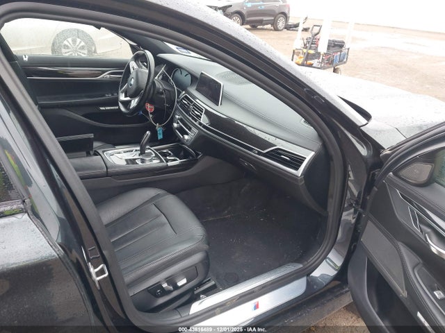2017 BMW 740I WBA7E2C51HG740224 Photo 4