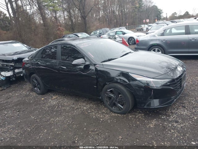 43816514 :رقم المزاد ، 5NPLS4AG6MH017100 vin ، 2021 Hyundai Elantra Sel مزاد بيع