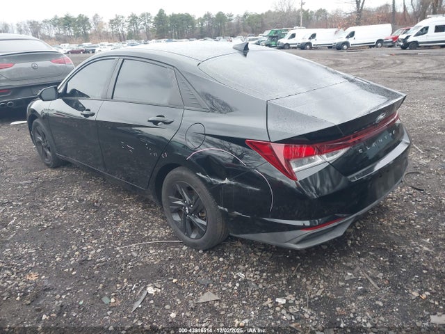 43816514 :رقم المزاد ، 5NPLS4AG6MH017100 vin ، 2021 Hyundai Elantra Sel مزاد بيع