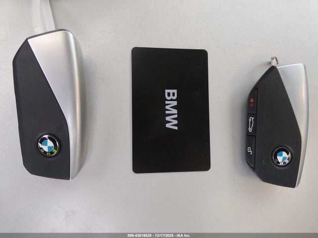 2025 BMW X5 5UX13EU07S9Y82705 Photo 10