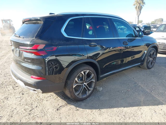 2025 BMW X5 5UX13EU07S9Y82705 Photo 3