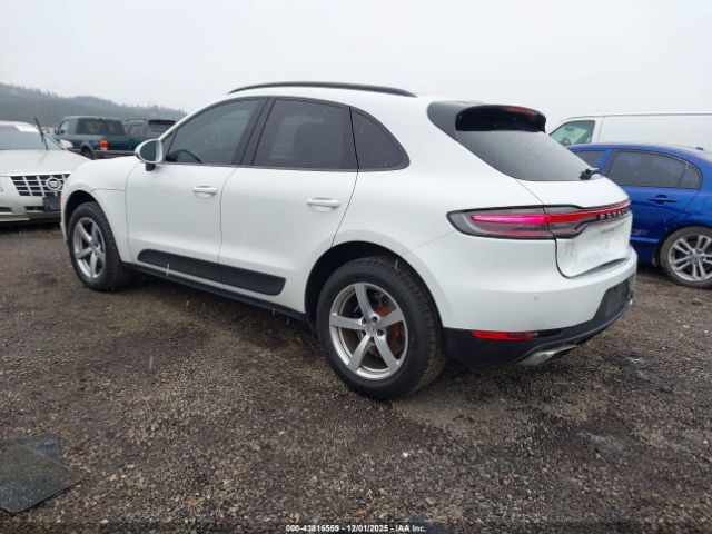 2021 PORSCHE MACAN WP1AA2A53MLB05903 Photo 2