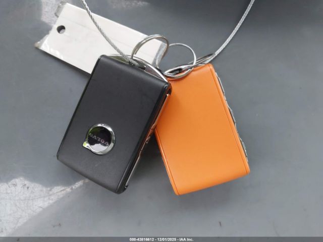 2025 VOLVO XC60 YV4M12RJ8S1134996 Photo 10