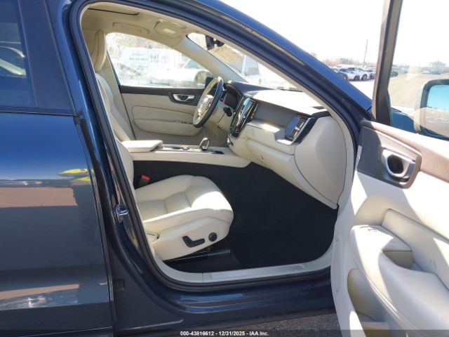 2025 VOLVO XC60 YV4M12RJ8S1134996 Photo 4