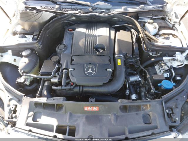 2013 MERCEDES-BENZ C 250 WDDGF4HB8DA806104 Photo 9