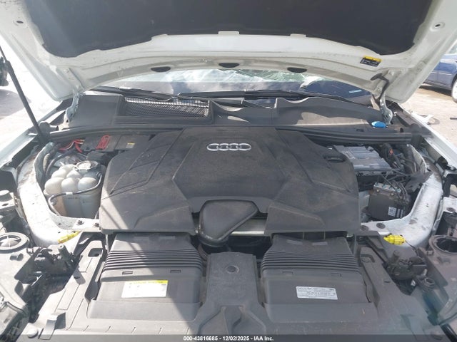2022 AUDI Q7 WA1AXBF79ND002744 Photo 9