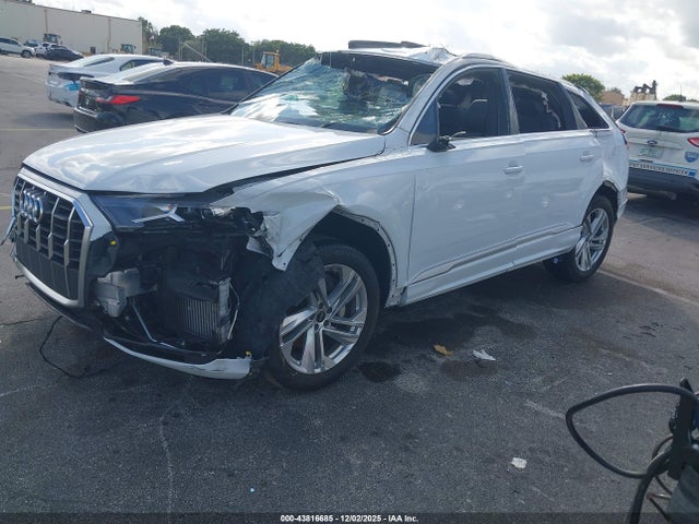 2022 AUDI Q7 WA1AXBF79ND002744 Photo 1