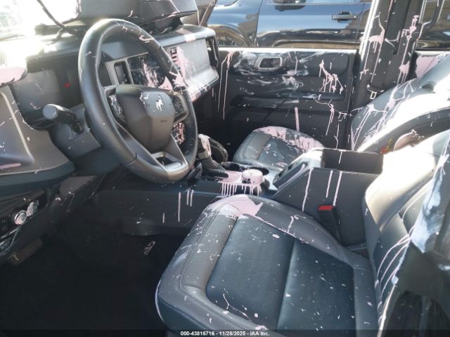 2024 FORD BRONCO 1FMEE8BP4RLA14717 Photo 4