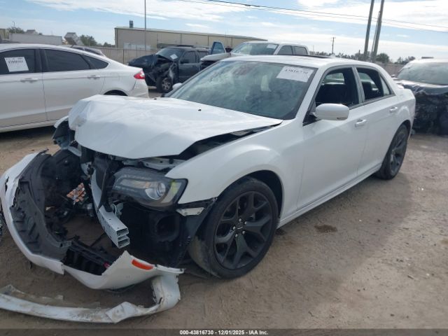 2023 CHRYSLER 300 2C3CCABT8PH548842 Photo 1