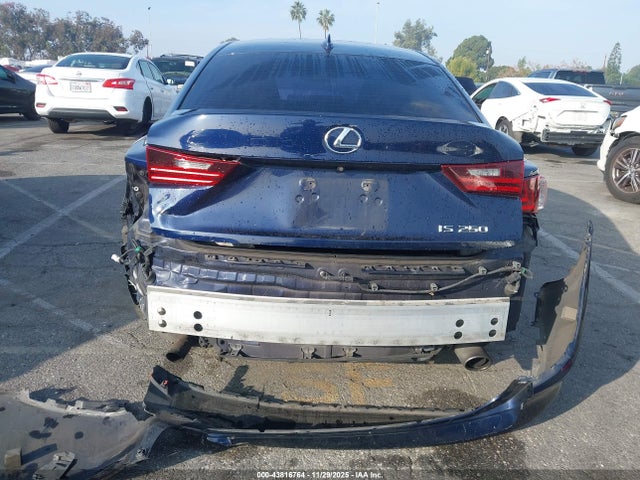 Lexus IS 250 2015 JTHBF1D29F5078828 Image 17