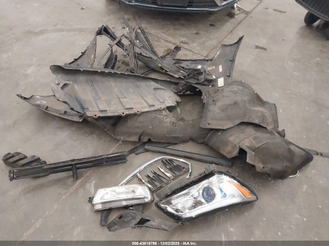 43816796 :رقم المزاد ، 1G4GB5G35EF210633 vin ، 2014 Buick Lacrosse مزاد بيع