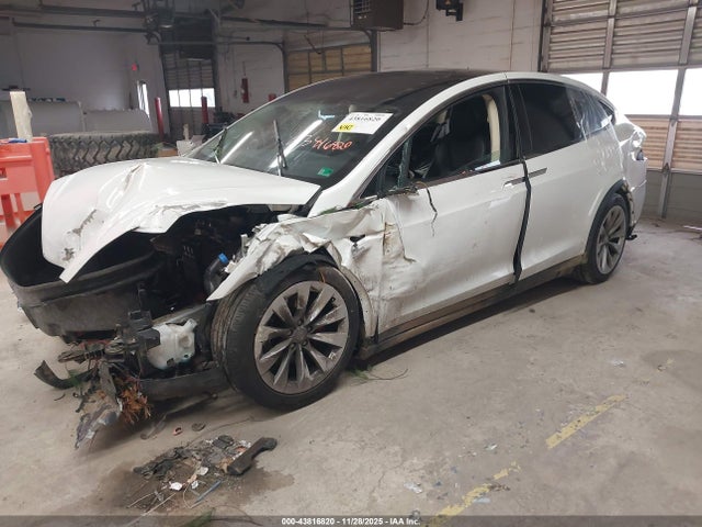 2016 TESLA MODEL X 5YJXCBE49GF001124 Photo 1