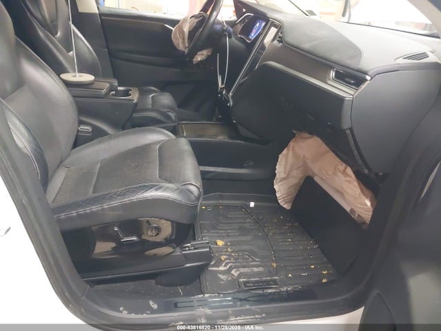 2016 TESLA MODEL X 5YJXCBE49GF001124 Photo 4