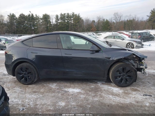 Продаж на аукціоні авто 2025 Tesla Model Y Long Range Dual Motor All-wheel Drive, vin: 7SAYGDEE3SF293331, номер лоту: 43816839