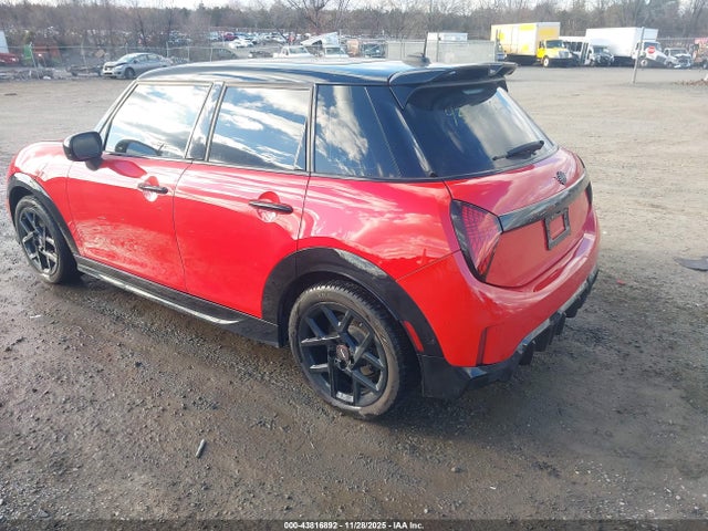 2025 MINI HARDTOP WMW53GD04S2W60773 Photo 2