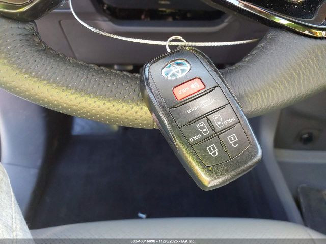 2023 TOYOTA SIENNA 5TDZSKFC7PS086557 Photo 10