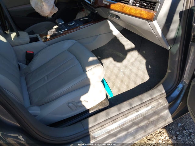 2017 AUDI A4 WAUANAF46HN062195 Photo 4