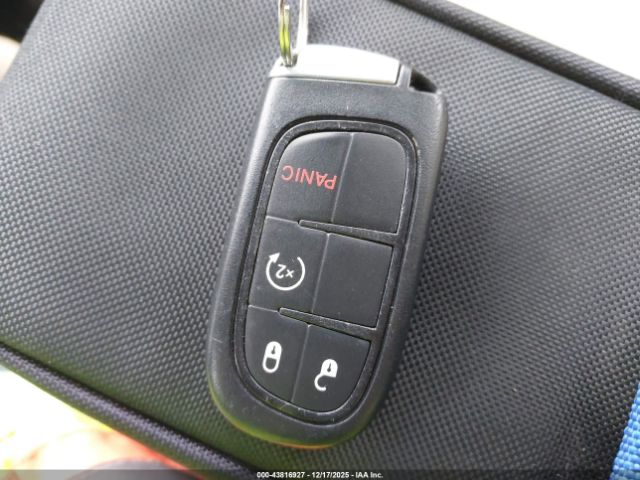 2018 RAM 1500 1C6RR7HT5JS116764 Photo 10