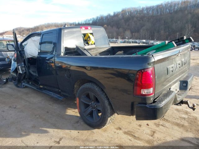 2018 RAM 1500 1C6RR7HT5JS116764 Photo 2