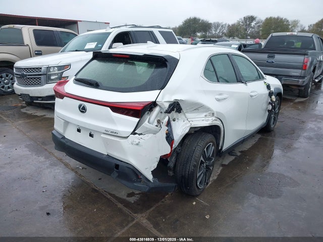 2021 LEXUS UX 200 JTHP3JBH7M2037716 Photo 3