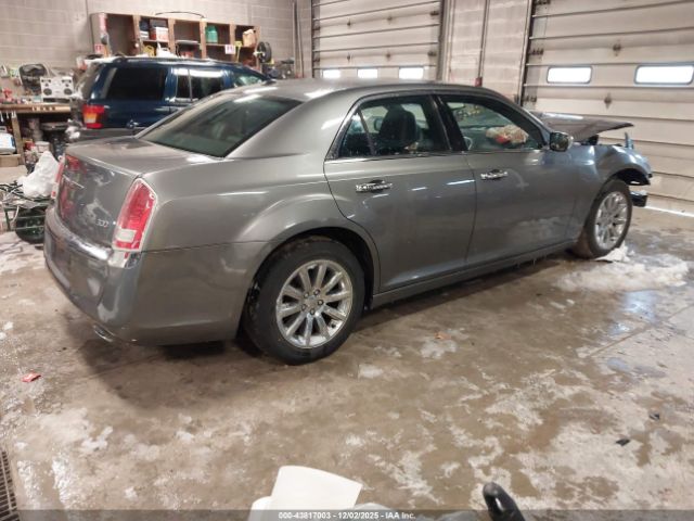2011 CHRYSLER 300 2C3CA5CG1BH580717 Photo 3