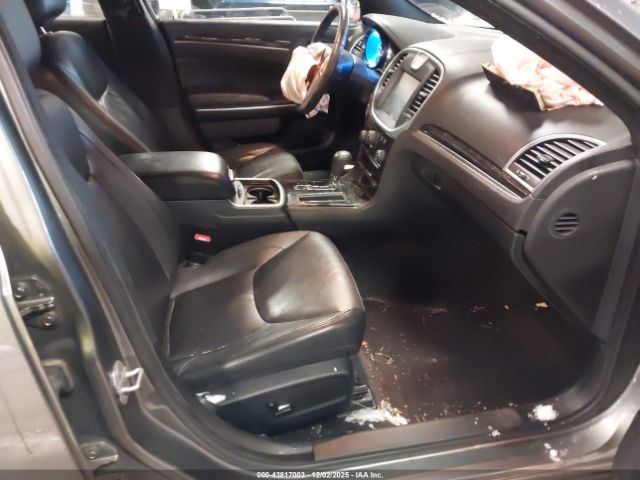 2011 CHRYSLER 300 2C3CA5CG1BH580717 Photo 4