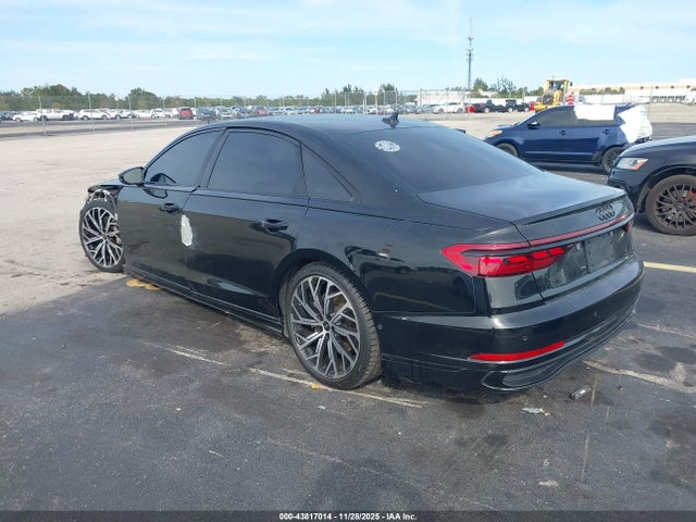 2023 AUDI A8 WAULDAF82PN006381 Photo 2
