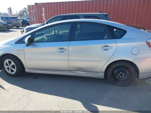 Toyota Prius 2015 JTDKN3DU9F0395944 Image 14