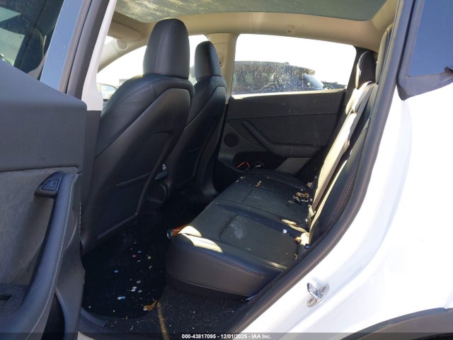 2025 TESLA MODEL Y 7SAYGDEE3SF223490 Photo 7