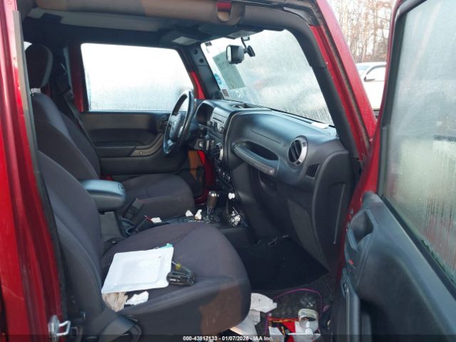 2013 JEEP WRANGLER UNLIMITED 1C4BJWDG0DL606743 Photo 4